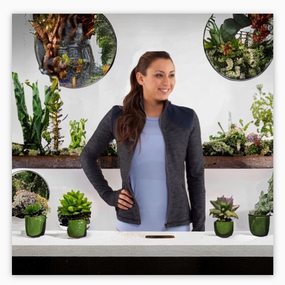 Lululemon Forme Jacket in reversible slub denim inkwell / inkwell NWOT- Sz 6 - Picture 3 of 13